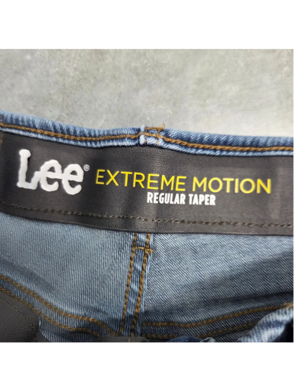 Lee Men's Classic Straight Jeans Size Waist 33x30